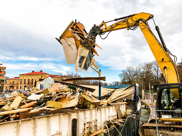 Best Construction Debris Removal  in Glendale, WI